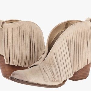 Coconuts By Matisse - Fringe Women’s Lambert Booties size 10 great condition!